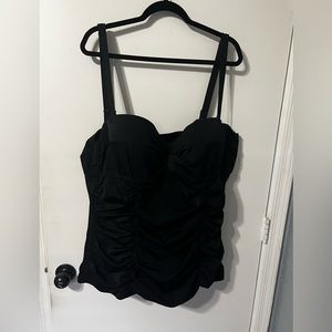 2 torrid sz 4 swim tops